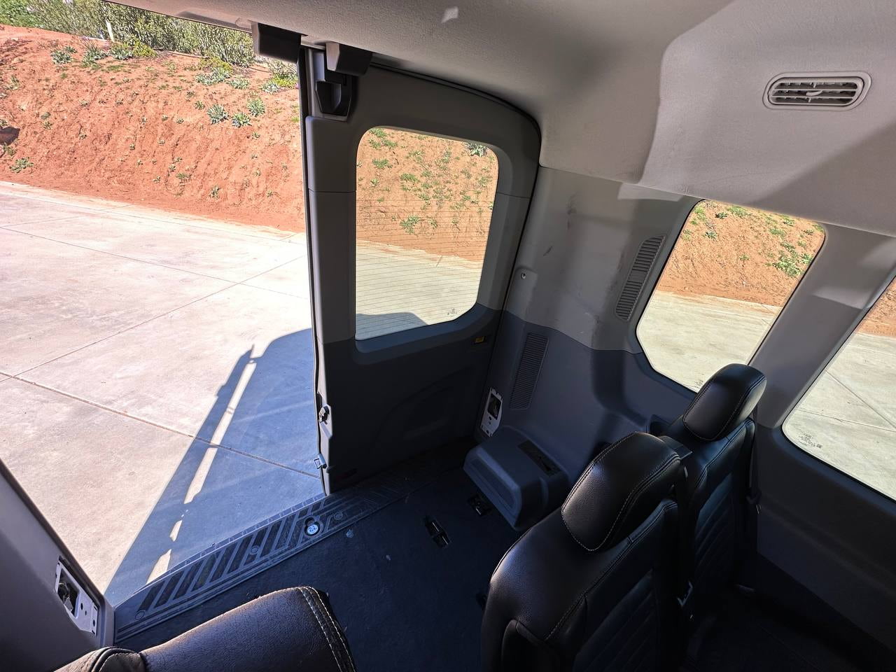9 Reclining Business Van Transit