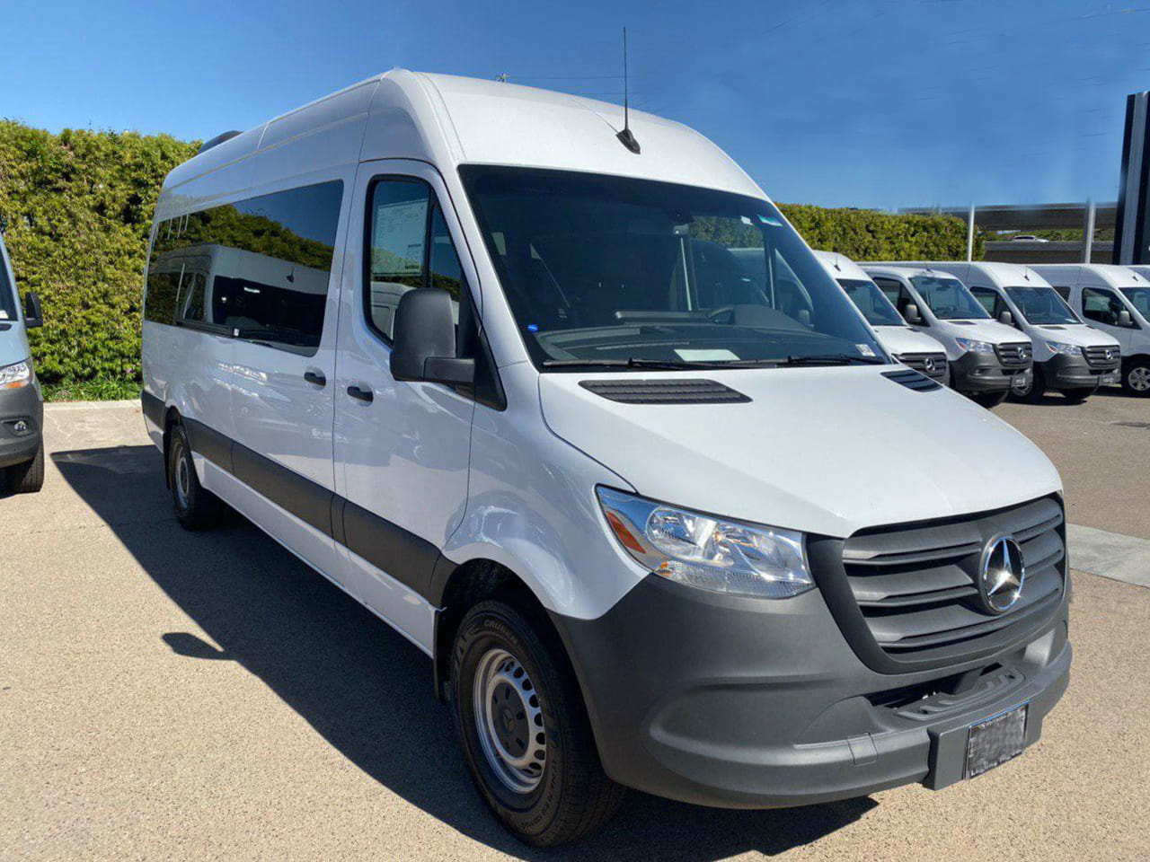 12 passenger van rental