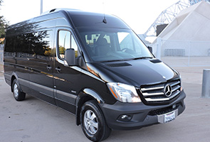 nine passenger van rental