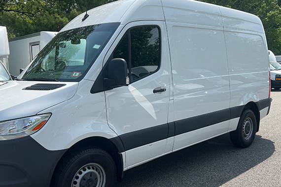 New Jersey Cargo Sprinter Compact 344 van